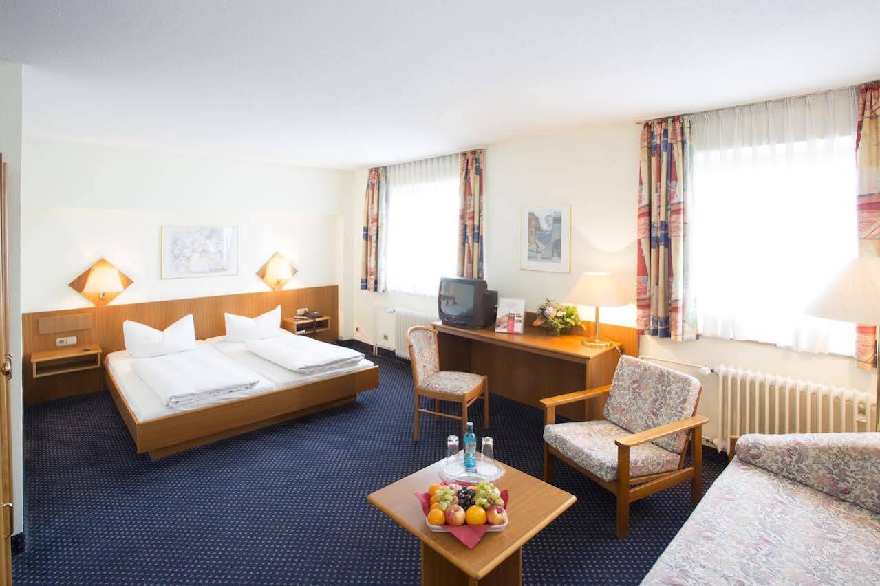 Hotel Trip Frankfurt Airport 3*